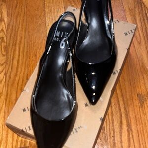 Mix No. 6 Glossy Black Slingback Kitten Heels